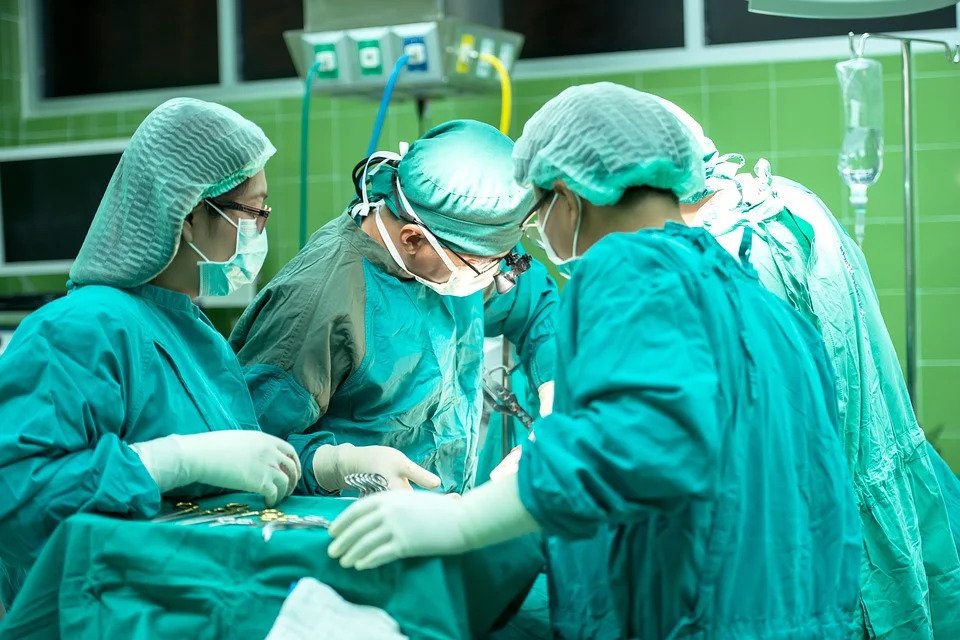 Ubezpieczenie na wypadek poddania się operacji chirurgicznej