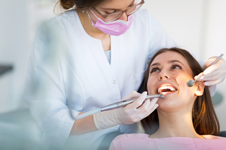 Prywatne ubezpieczenie stomatologiczne - czy warto kupić i ile kosztuje?